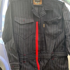 ザックスタイルス。GOLDストライプつなぎ服の画像