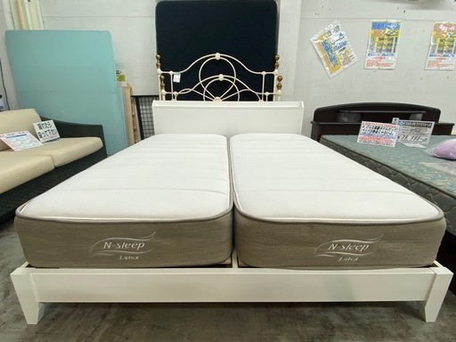 【愛品館 江戸川店 】 2枚並びマットレス クイーンベッド NITORI（ニトリ）