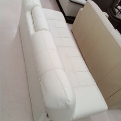 リユースのサカイ栃木店★ジモティ割あり★  ソファー　収納付き アイボリー W184×D71×H77 クリーニング済み TC11221の画像