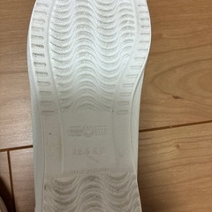 上靴22.5 白の画像