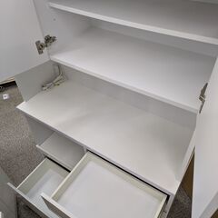 【スライドカウンター内広々】キッチンボード 土井インテリア レンジボード 食器棚 カップボード 開扉 高さ184cm 幅117cm：ホワイトの画像