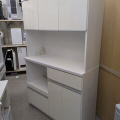 【スライドカウンター内広々】キッチンボード 土井インテリア レンジボード 食器棚 カップボード 開扉 高さ184cm 幅117cm：ホワイトの画像