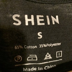 SHEIN Tシャツの画像