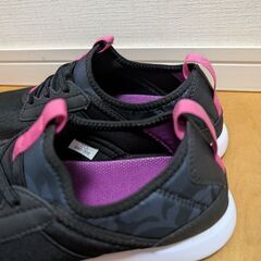 カーブス　トレーニング用シューズの画像