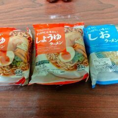 食品　たまご・袋麺　4点の画像