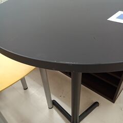 リユースのサカイ栃木店★ジモティ割あり★ IKEA 丸テーブル ブラック W69.5×D69.5×H106 クリーニング済み TC11224の画像