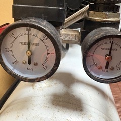訳あり　100V  エアーコンプレッサー　の画像