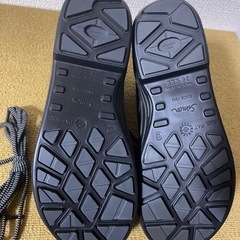 未使用品　
安全靴　ミドリ安全　26サイズの画像