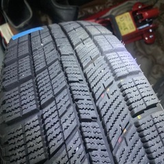 175/65r15スタッドレスタイヤ19週22年製とアルミホイール4本の画像