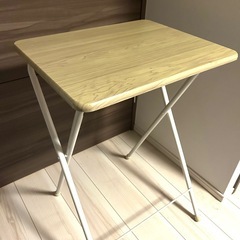 【無料】折りたたみテーブル&スツール（椅子）の画像