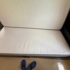 セミダブルサイズベッド、マットレスの画像
