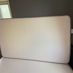 セミダブルサイズベッド、マットレスの画像