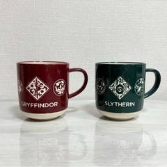 【美品】ハリーポッターマグ2個/グリフィンドール/スリザリン/スタジオツアーの画像