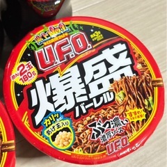 コーラとユーホー焼きそばの画像