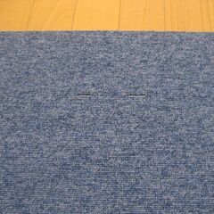 日本製タイルカーペット厚み6.5㎜・１枚１３０円・在庫２７枚＜５１９９＞訳あり品の画像