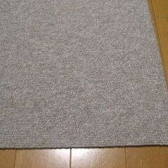 日本製タイルカーペット厚み6.5㎜・１枚１４０円・在庫２５枚＜５２０１＞訳あり品の画像