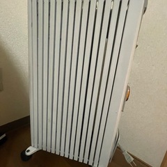 デロンギ オイルヒーター イタリア製の画像