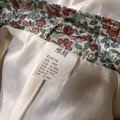 H&M 花柄アウター 74cmの画像