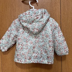 H&M 花柄アウター 74cmの画像