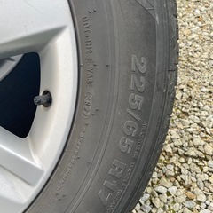 サマータイヤの画像