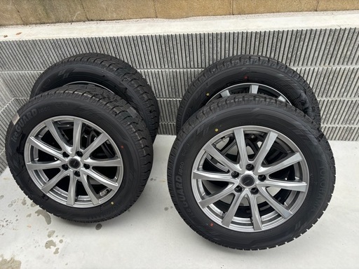 215/60/17 スタッドレスタイヤ