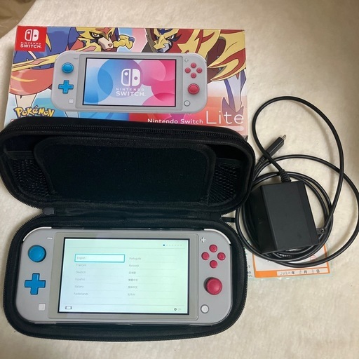 Nintendo Switch Lite ポケモンモデル