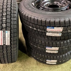 新品ハイエース　スタッドレス　４本セットの画像