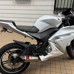 ヤマハ　YZF-R125 (カスタム30万
オーバー)の画像