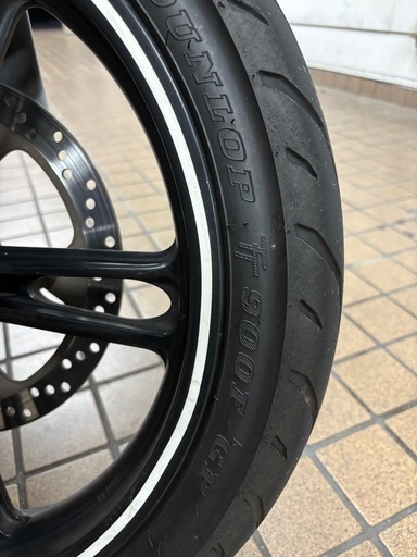 ヤマハ　YZF-R125 (カスタム30万
オーバー)
