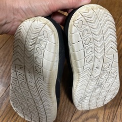 asics スニーカー　18cmの画像