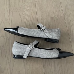 23cm フラットパンプス　チャールズアンドキース
の画像