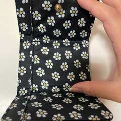 ミッフィーの3つ折りお財布の画像
