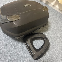 GIVI(ジビ) バイク リアボックス モノロック 47L BLADE 純正ベース付の画像