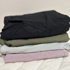 女の子130冬服とズボンの6点セットの画像
