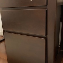 カリモク家具　デスクの画像