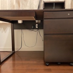 カリモク家具　デスクの画像