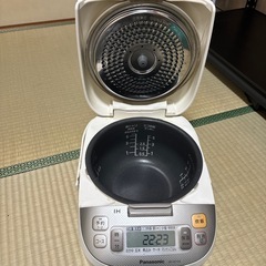 炊飯器の画像