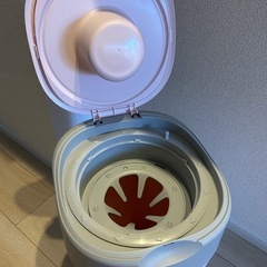 コンビ オムツゴミ箱の画像