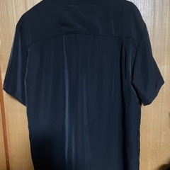 美品✨メンズ黒シャツの画像