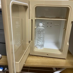 ミニ冷蔵庫の画像