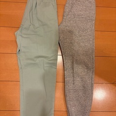 美品　130   子供用ズボンの画像