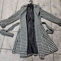 千鳥格子柄コートの画像