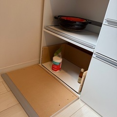 白のキッチン棚10月25日まで
の画像
