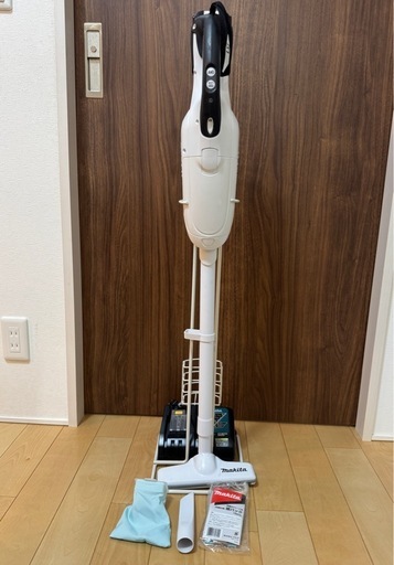 マキタ　コードレス掃除機　　