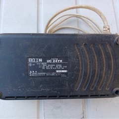 HITACHI急速充電器の画像