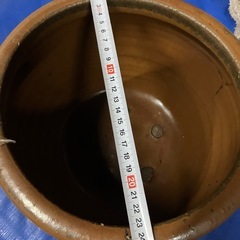 漬物の甕？の画像
