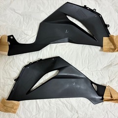 カワサキ　ZX-6R 純正　アンダーカウル　左右 の画像