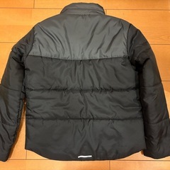 美品　140 子供用アウターの画像