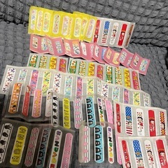 絆創膏　キャラクター　いろいろの画像