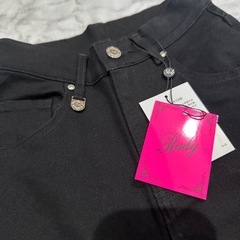 新品タグ付き！Radyデニムパンツの画像